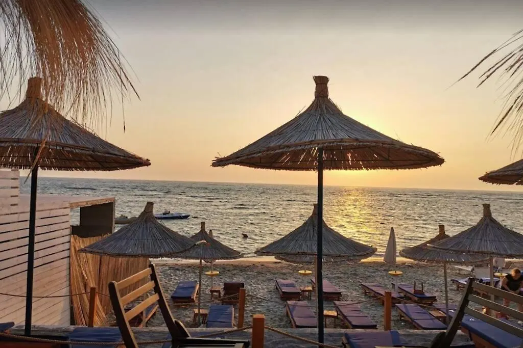 Currila Durres Vacations Appartement 0*,  Albanië